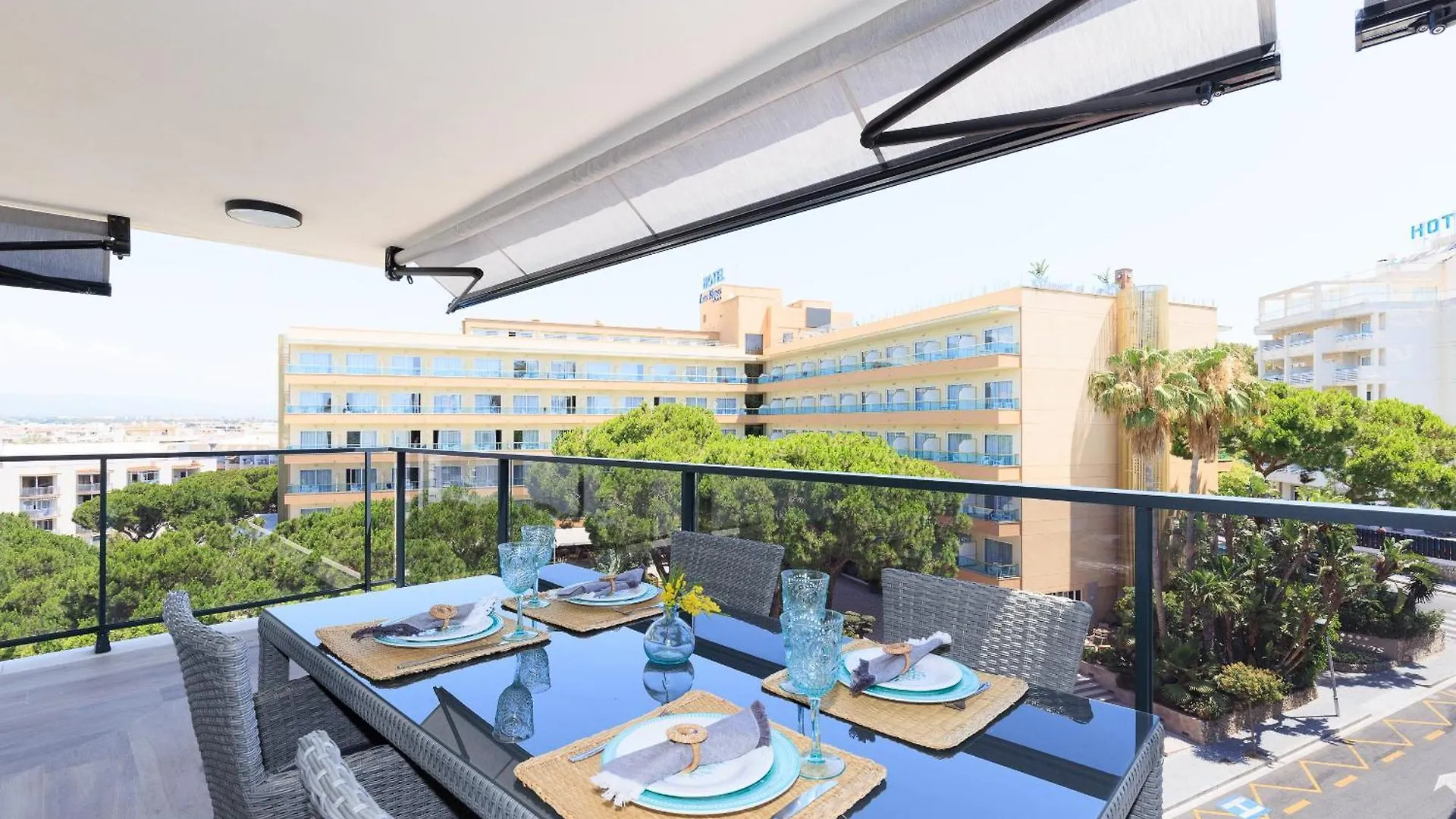סאלו Uhc Ondina Apartments